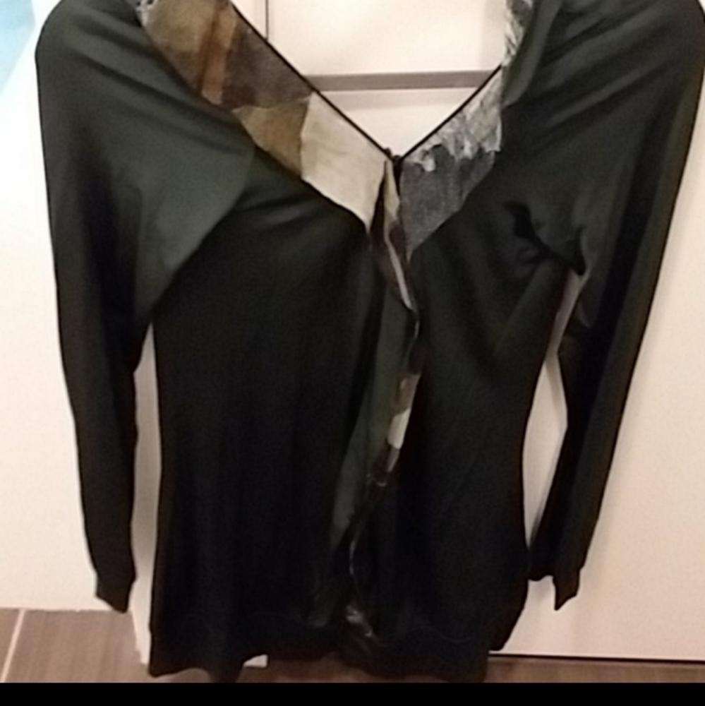Save the queen tunic - Picture 2 of 4